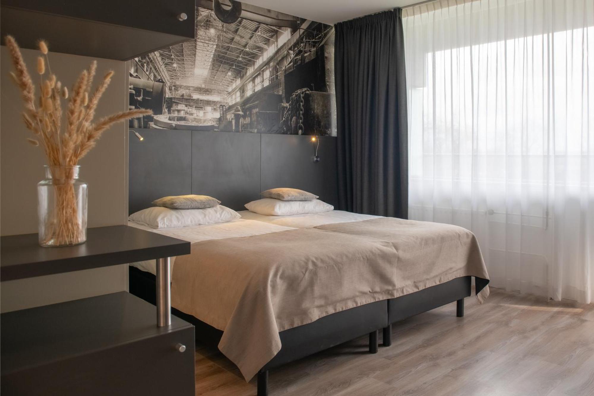 City Hotel טרנוזן מראה חיצוני תמונה