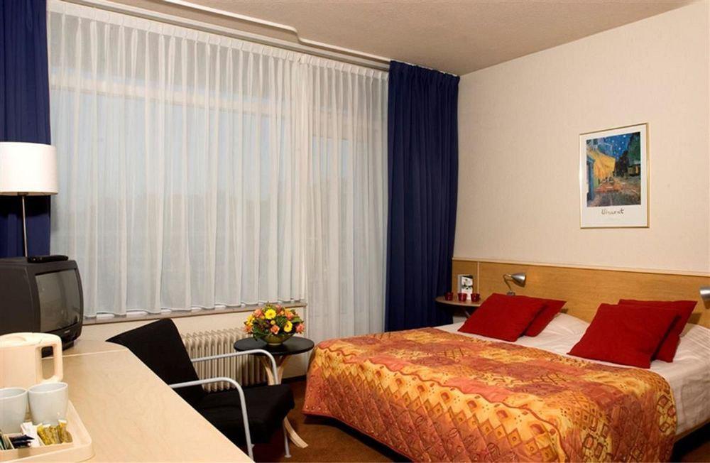 City Hotel טרנוזן מראה חיצוני תמונה